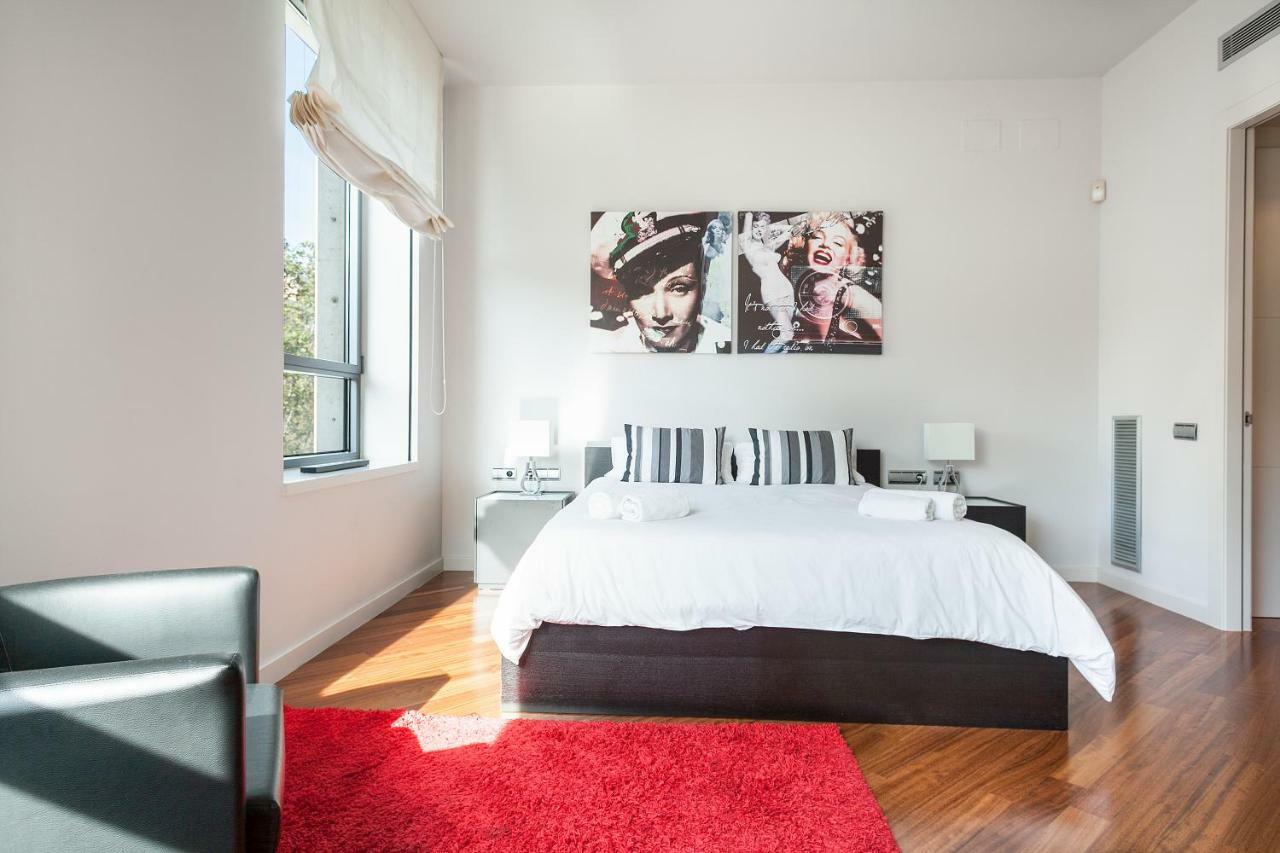 Uma Suites Passeig De Gracia 16 Barcelona Kültér fotó