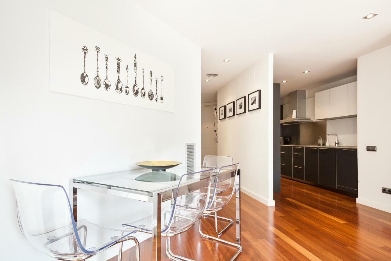 Uma Suites Passeig De Gracia 16 Barcelona Kültér fotó