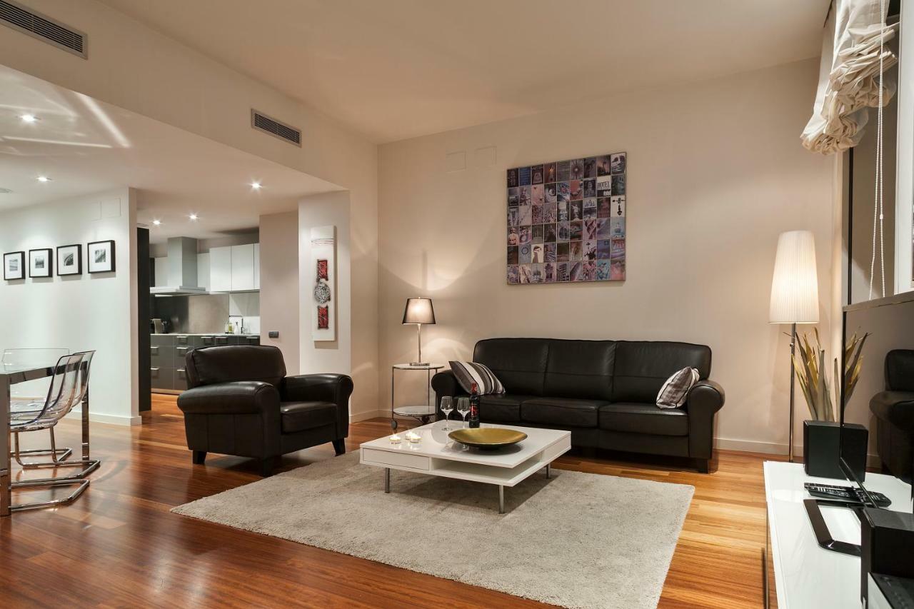 Uma Suites Passeig De Gracia 16 Barcelona Kültér fotó