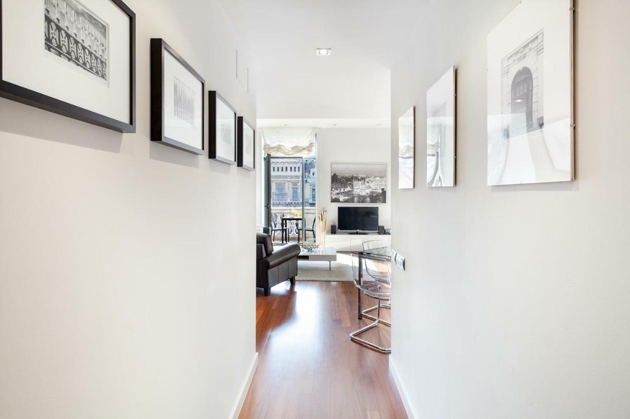 Uma Suites Passeig De Gracia 16 Barcelona Kültér fotó